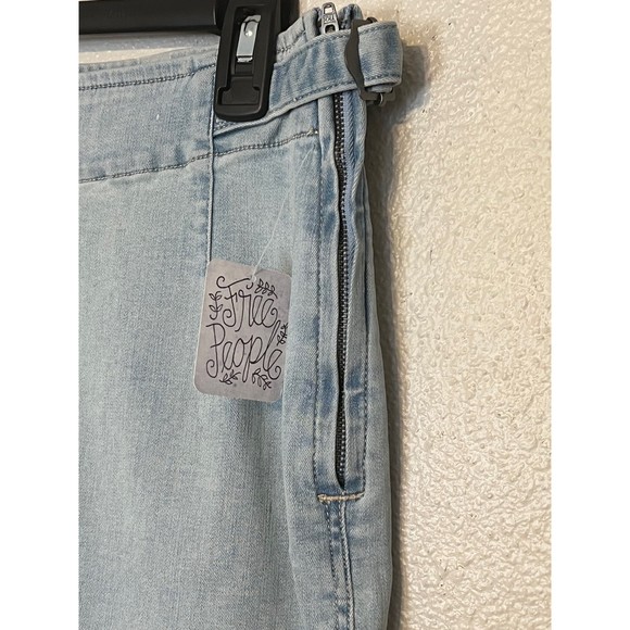 Free People Light wash denim skirt NWT Size 30 - Picture 3 of 8